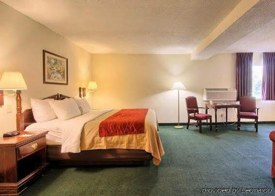 Готель Super 8 By Wyndham Chambersburg I-81 Екстер'єр фото